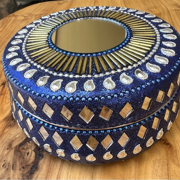 Mexicali Blues Glitter & Mirrors 4.5" x 4.5" Cookie Box Deco - Picture 10 of 10